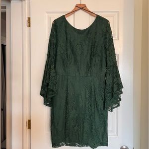 Lulus Green Lace Bell Sleeve Dress XL NWT